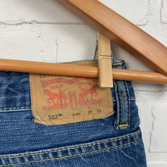 Levis Distressed 502 Regular Taper Leg Jeans SZ 8 - Picture 5 of 5